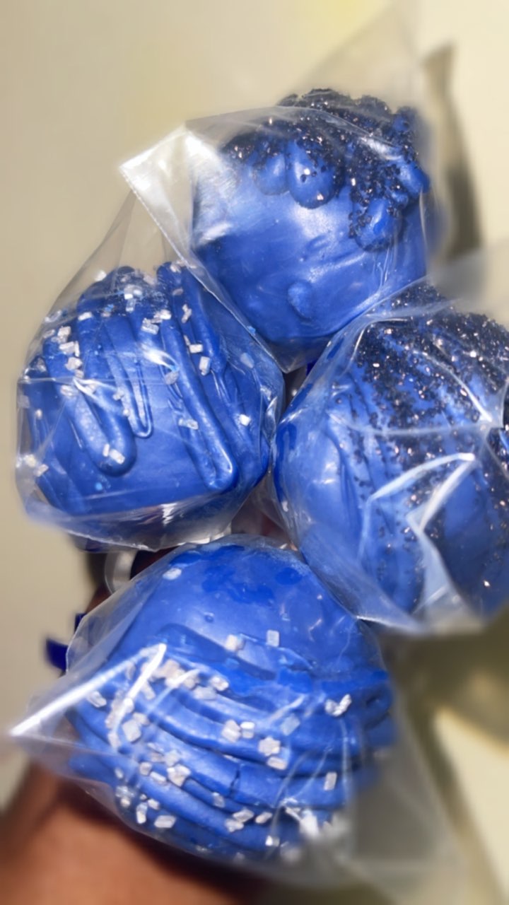 Cake Pops (per dozen)